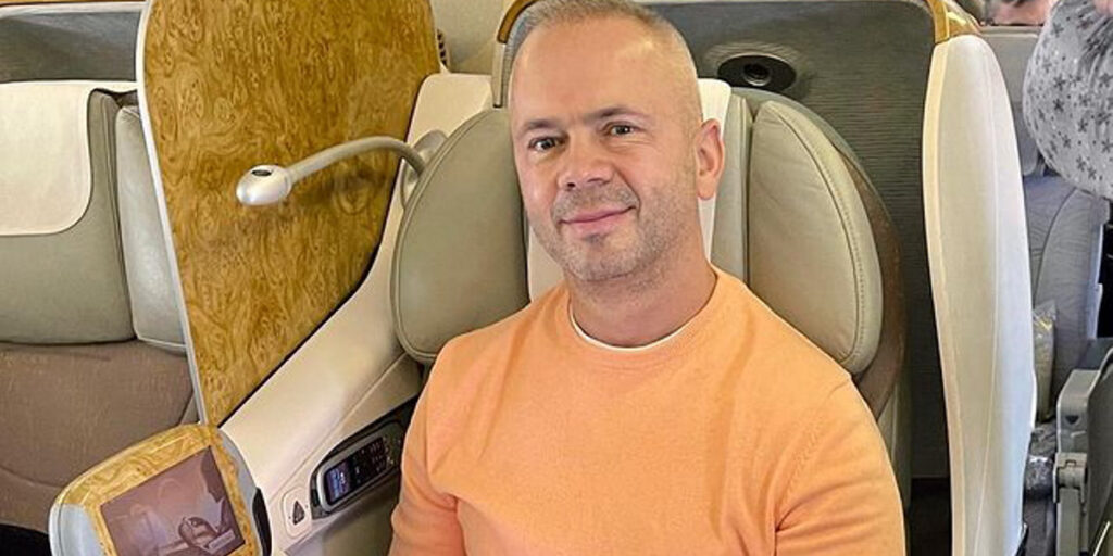 Piotr Śledź – kim jest tajemniczny milioner z Instagrama? Żona, dzieci i życie prywatne gwiazdora